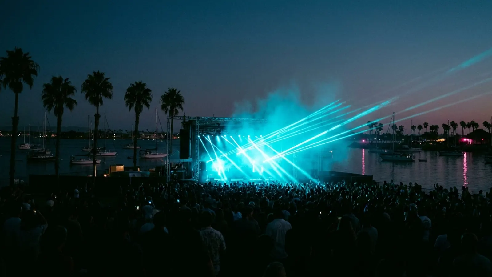Scène de festival la nuit: Créez votre propre pack quiz musical CRSSD Fall 2026 avec Hitify (style Hitster)